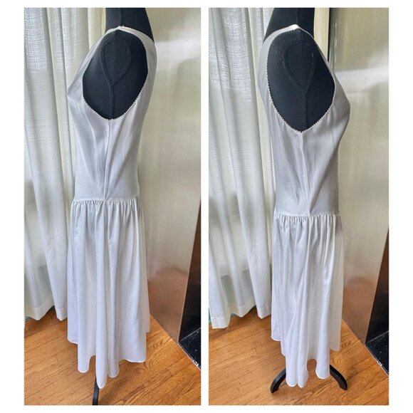 Vintage 80s Eaton's lingerie set, robe & negligee, white, pink floral embroidery - Picture 8 of 10